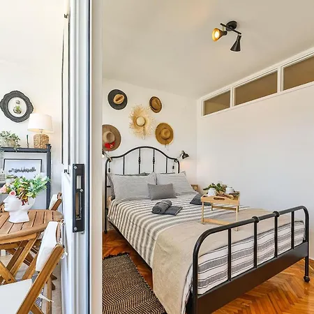 Cozy With View Apartment Split